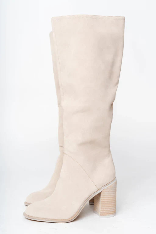 Stivali Alti Donna – Beige, Stile Elegante per Outfit Casual o Eleganti