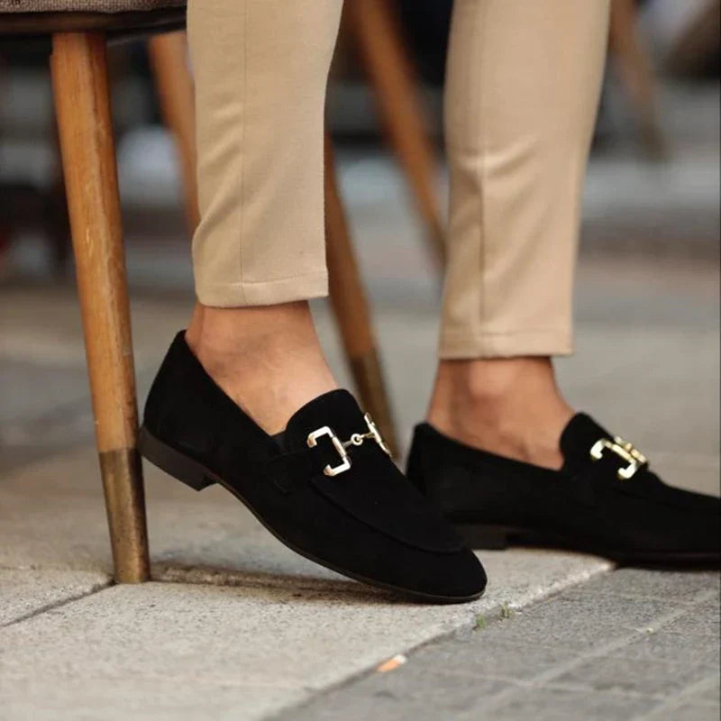Mocassini Uomo in Camoscio con Dettaglio Dorato - Scarpe Eleganti Slip-On