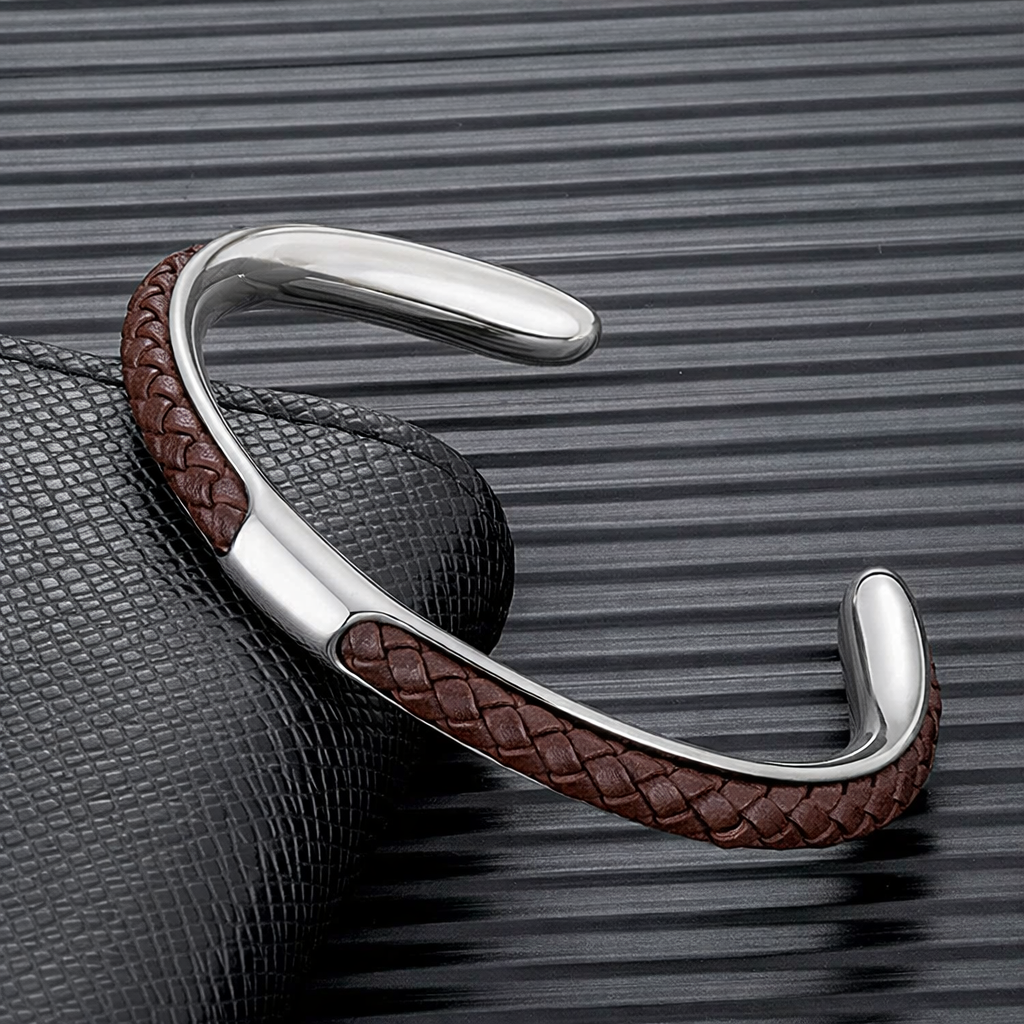 Bracciale Uomo a Polsino in Pelle e Acciaio Inossidabile