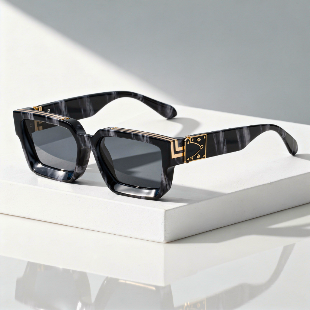 Occhiali da Sole Squadrati Unisex con Montatura Oro e Protezione UV400
