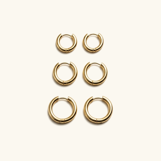 Orecchini a Cerchio Huggie Donna Placcati Oro - Set da Tre Paia