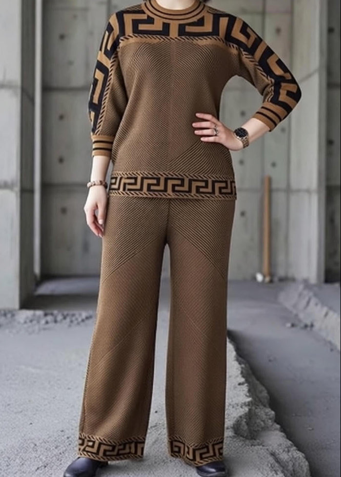 Set Femminile Scolpito – Adatto per Uso Casual e Quotidiano