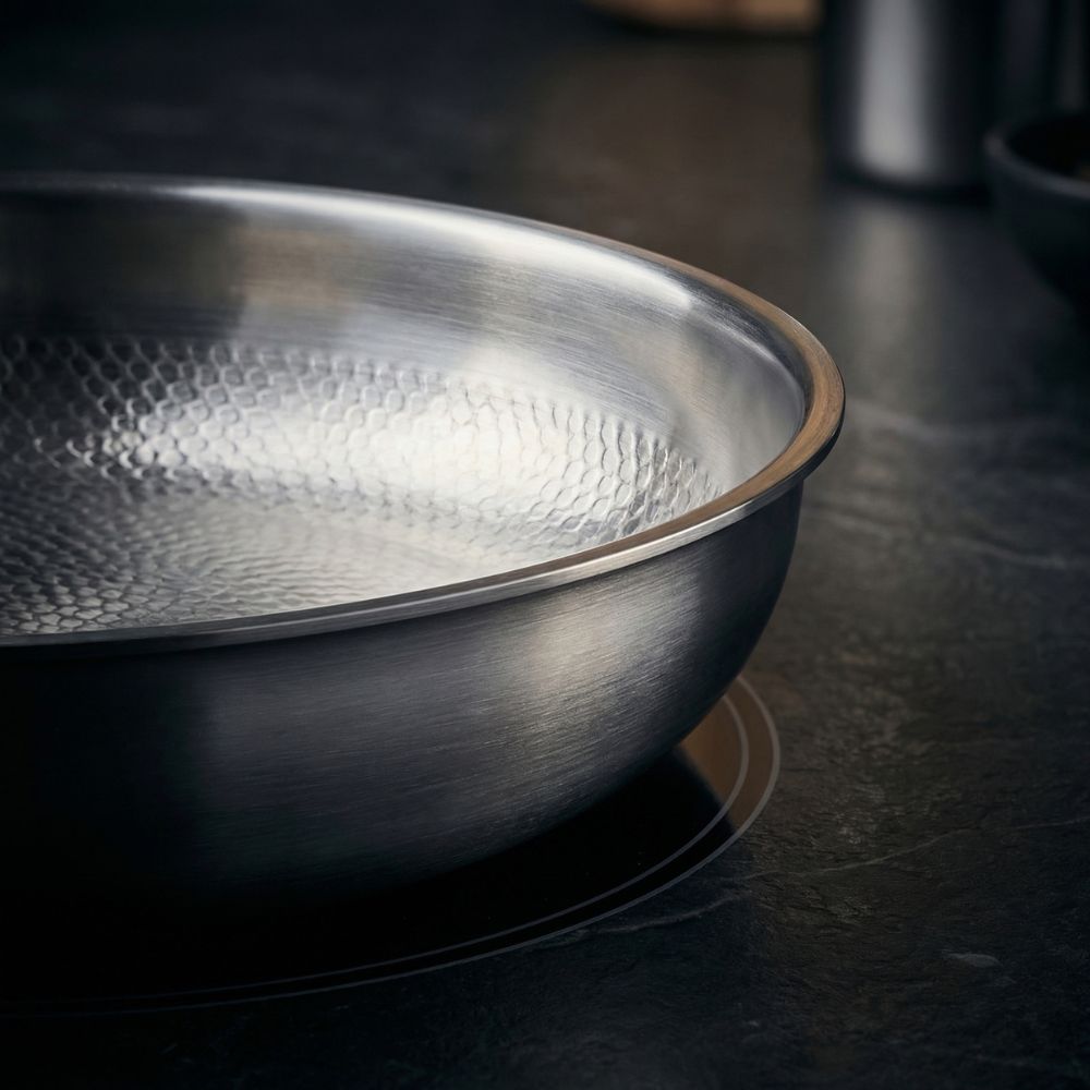 Padella in Titanio Antiaderente con Coperchio Incluso