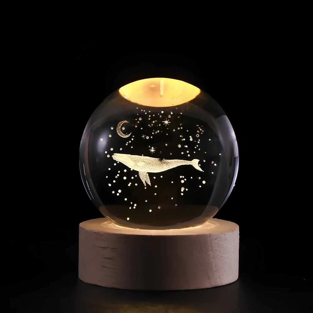 Sfera di Cristallo Luminosa 3D con Base LED in Legno - Lampada da Notte USB