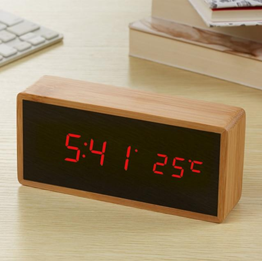 Sveglia Digitale in Legno con Display LED e Temperatura