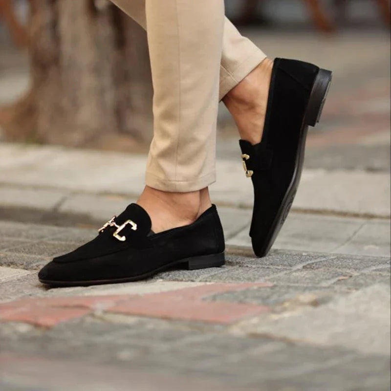 Mocassini Uomo in Camoscio con Dettaglio Dorato - Scarpe Eleganti Slip-On