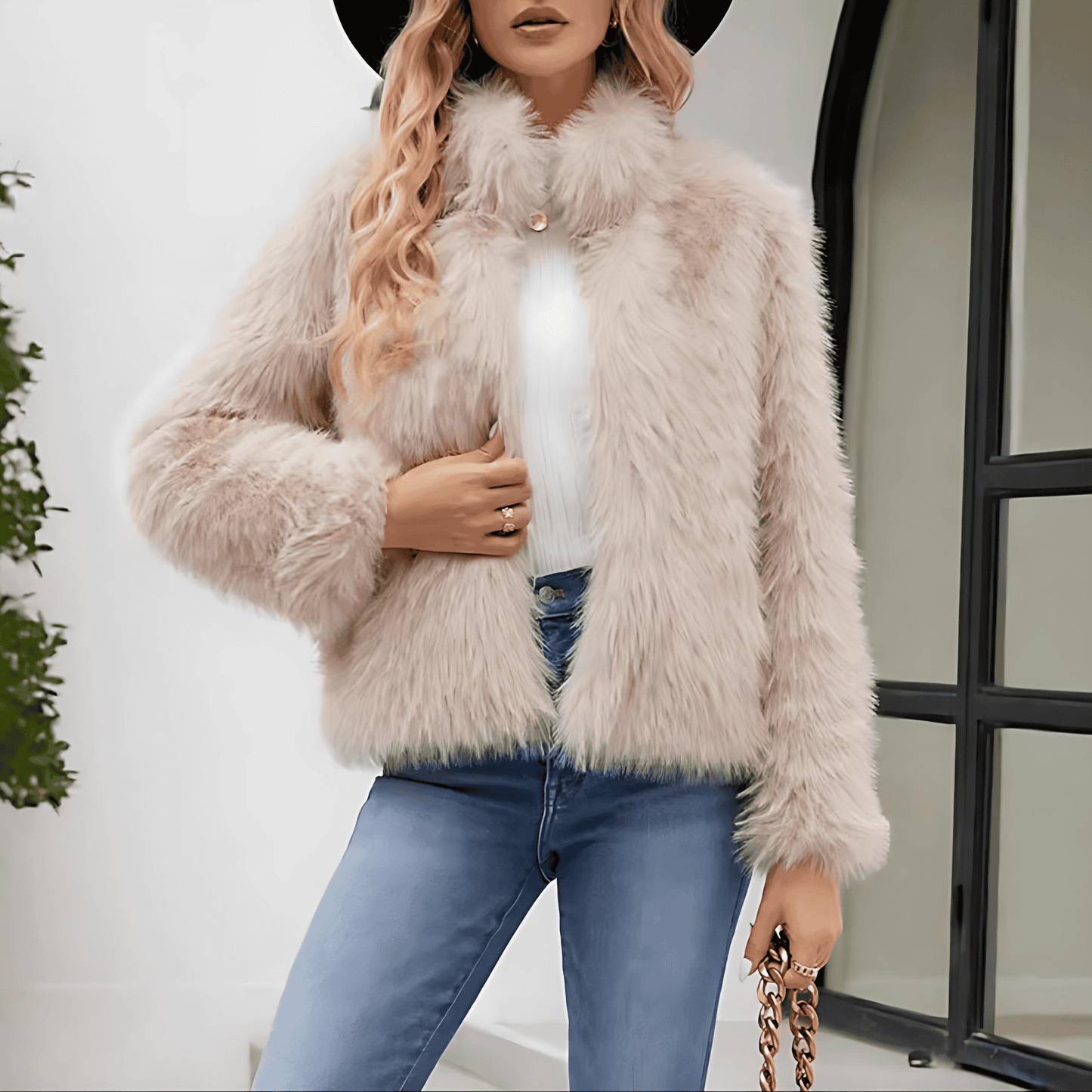 Donna - Giacca corta in pelliccia sintetica - Colletto alla moda