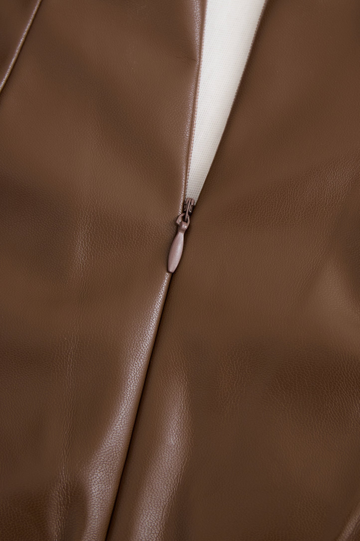 Abito Scollo Vita – Adatto per Serate e Feste, Con Zip e Design Senza Maniche