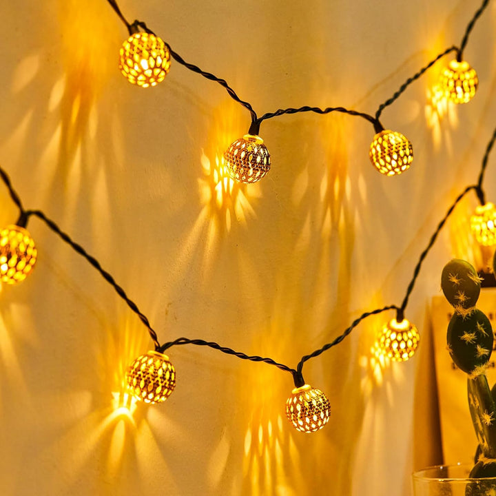 Catena Luminosa Solare a Sfere Marocchine da Giardino Terrazzo e Balcone