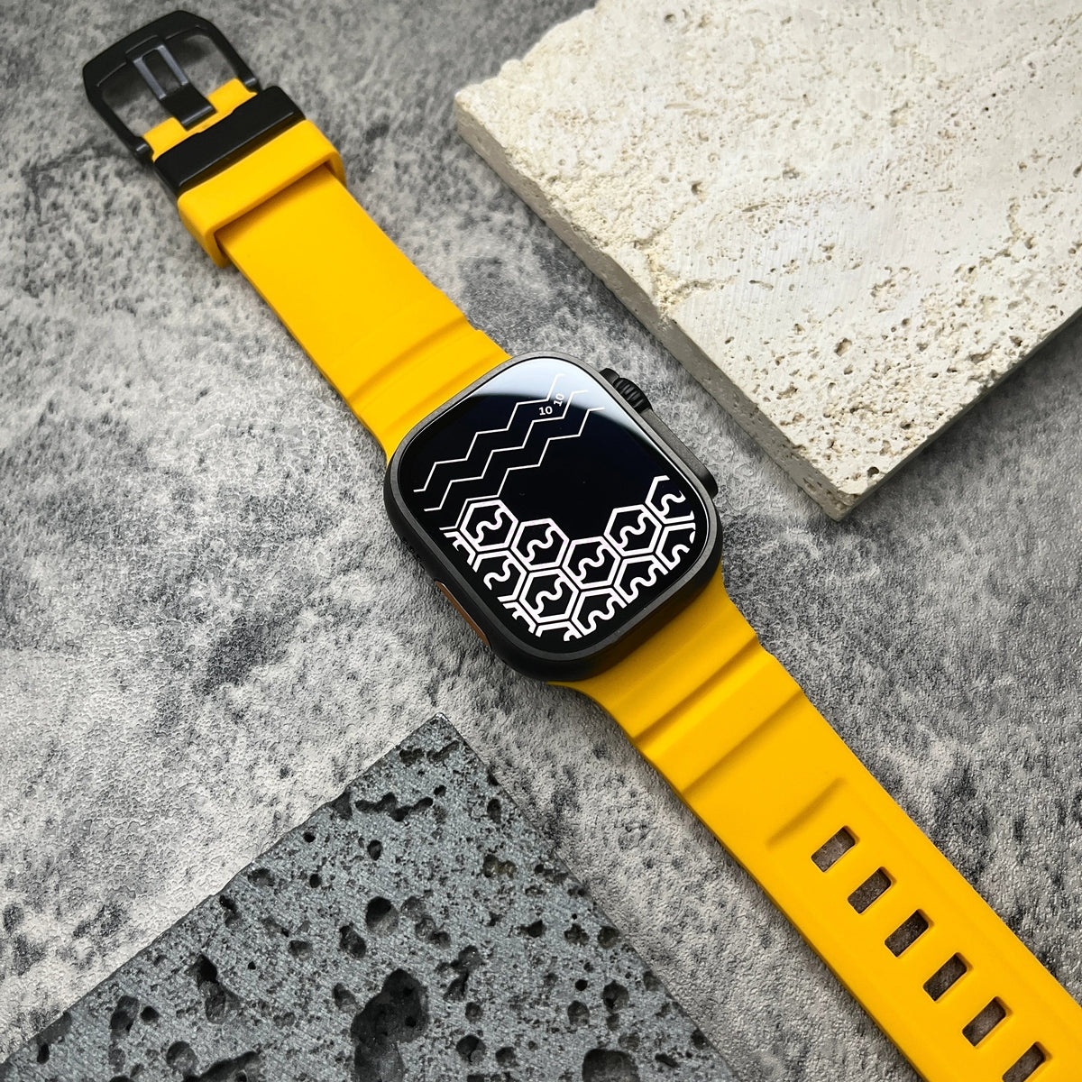 Cinturino Sportivo in Silicone per Apple Watch con Fibbia in Titanio