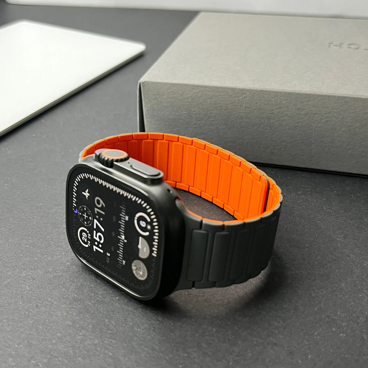 Cinturino in Silicone con Chiusura Magnetica per Apple Watch
