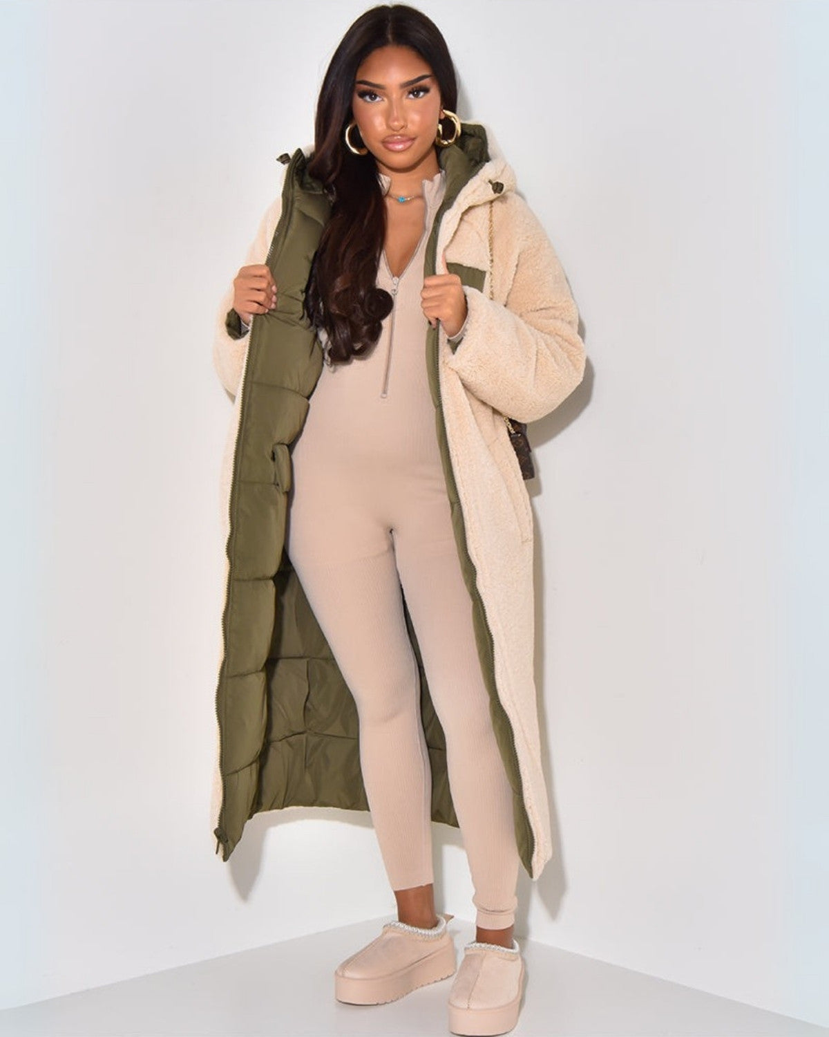 Giacca Invernale Donna Reversibile – Design Doppio Senso in Nero e Grigio per Giornate Fredde e Outfit Casual o Chic