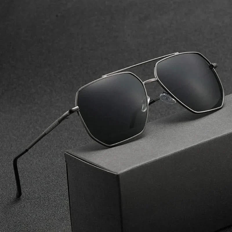 Occhiali da Sole Aviator Unisex con Montatura in Metallo e Lenti UV400