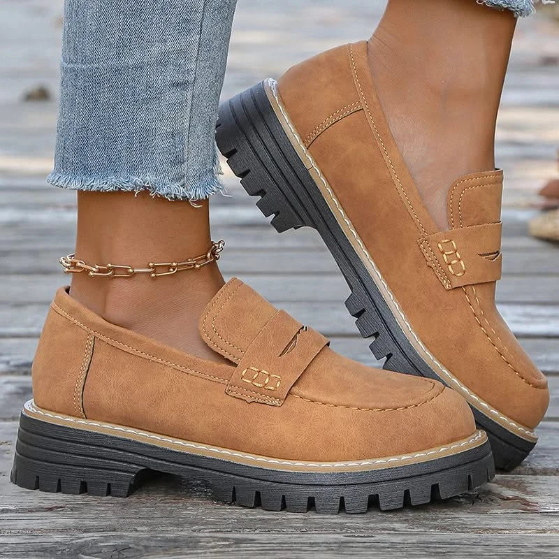 Mocassini Donna in Camoscio con Platform e Suola in Gomma