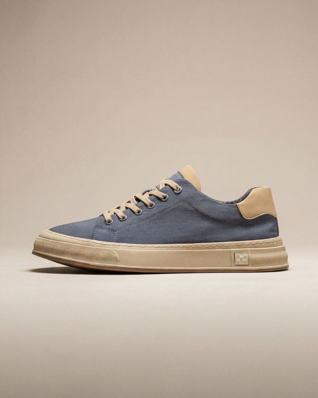 Sneakers Uomo in Tela, Design Minimal