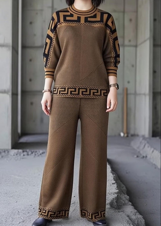 Set Femminile Scolpito – Adatto per Uso Casual e Quotidiano