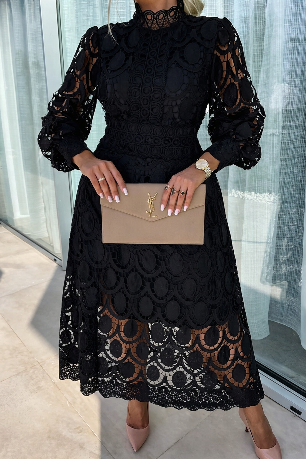 Vestito Donna in Pizzo con Scollo a V e Maniche Lunghe