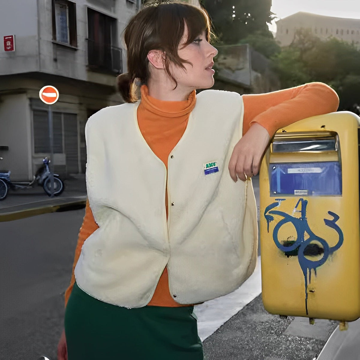 Gilet Donna Smanicato con Tasche Frontali, Taglio Comodo