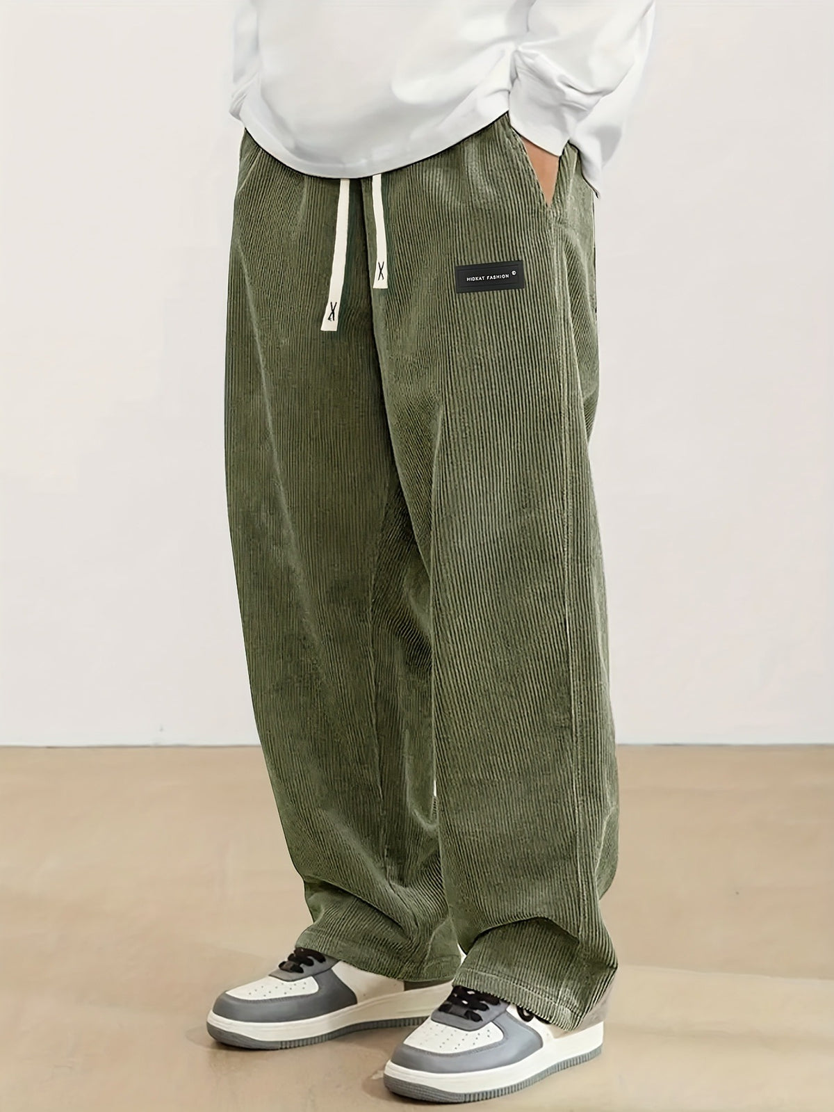 Pantaloni Uomo in Velluto a Coste Larghi con Coulisse e Tasche