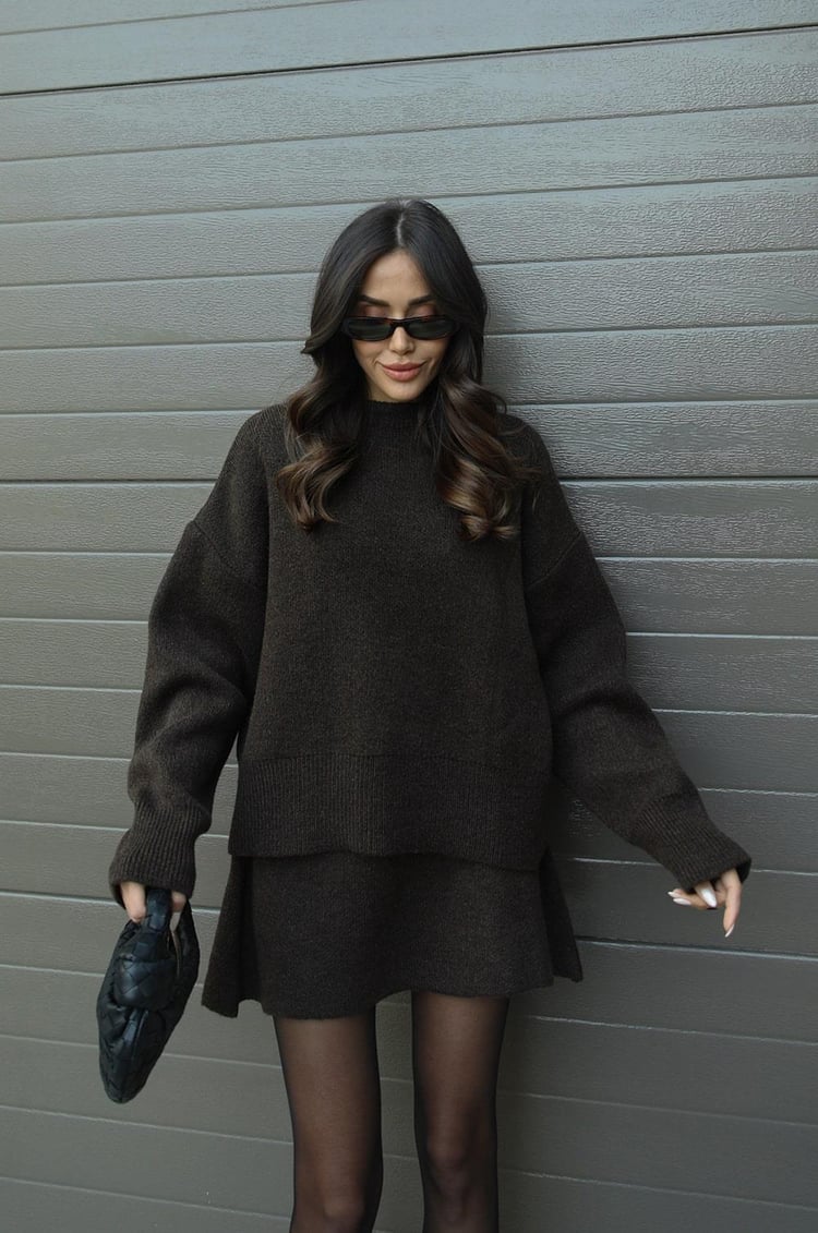 Completo Donna Maglione Oversize e Gonna in Misto Lana