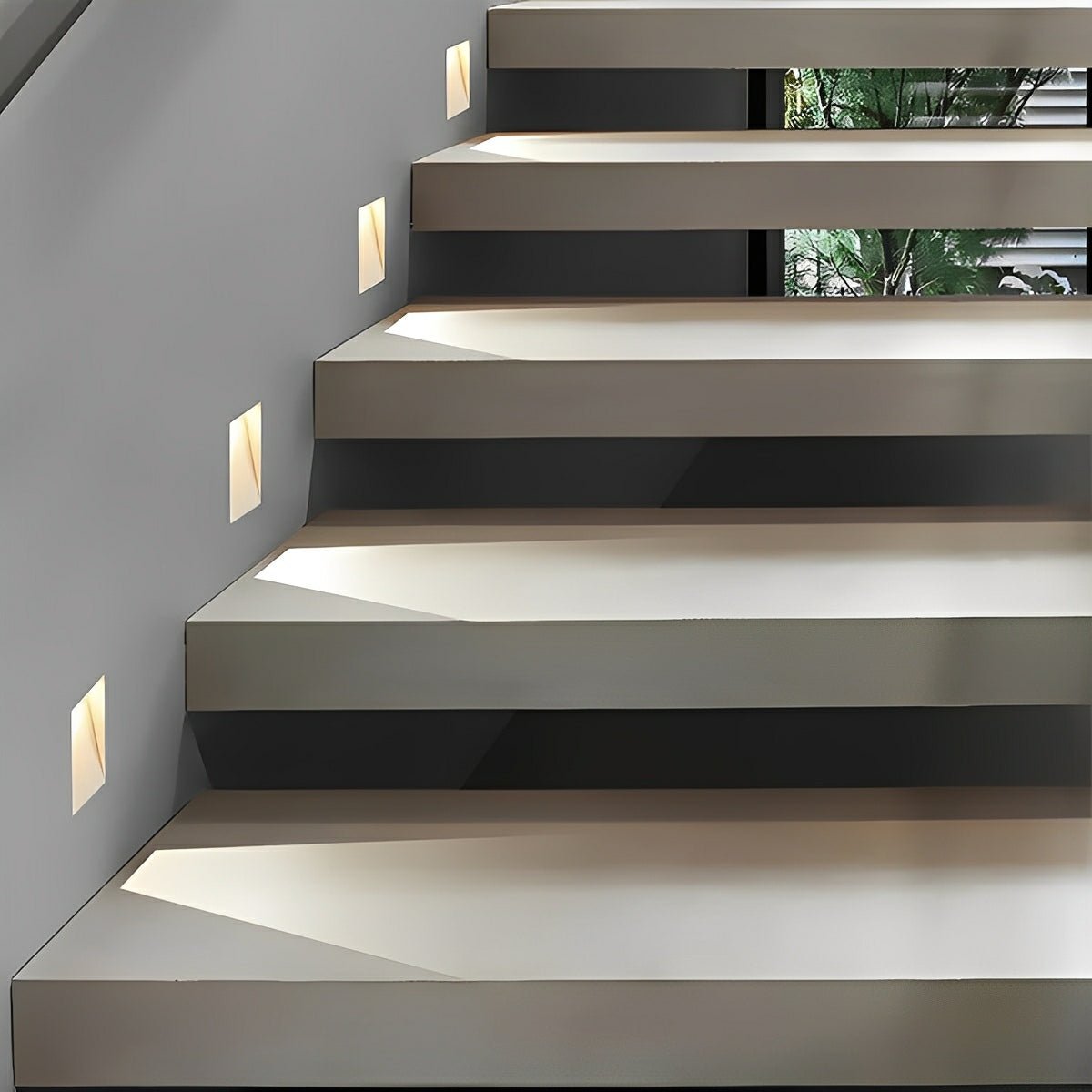 Applique da Parete LED Minimalista Bianca con Sensore di Movimento