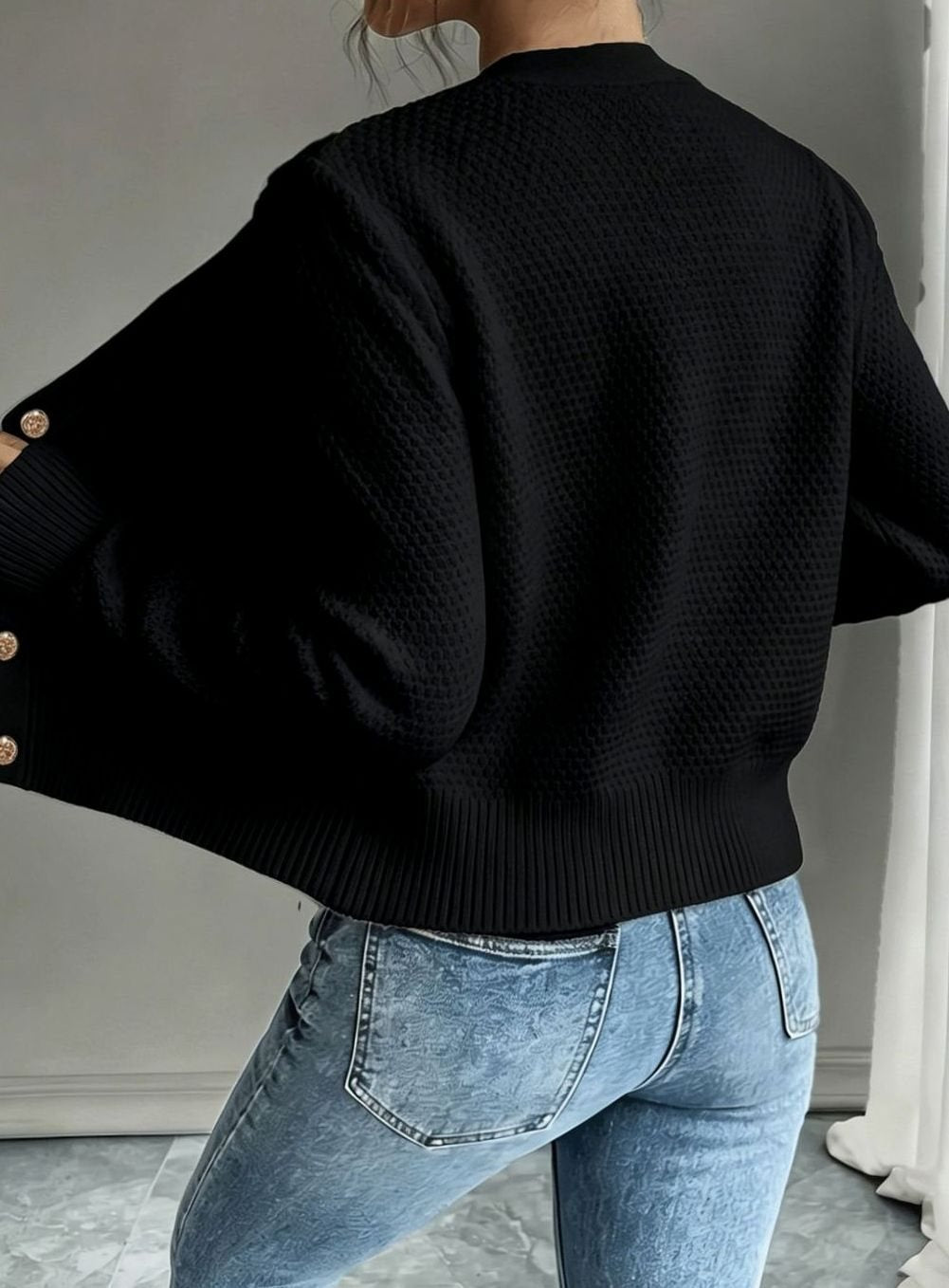 Cardigan Donna Corto a Trecce con Bottoni Dorati